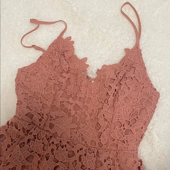 Astr Lace A-Line Midi Dress in Pink Mauve - Picture 3 of 8